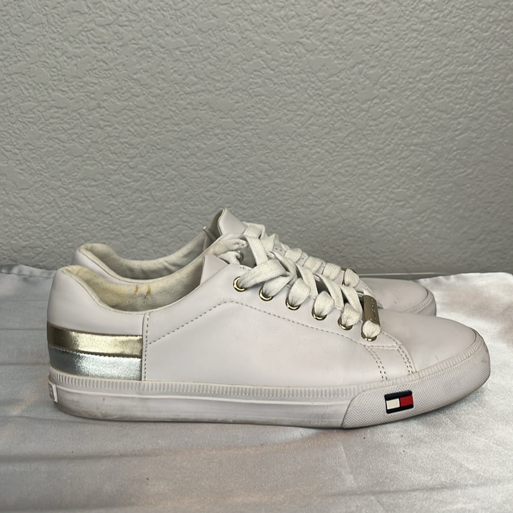 Tommy Hilfiger White Leather Sole Sneakers - Picture 4 of 13